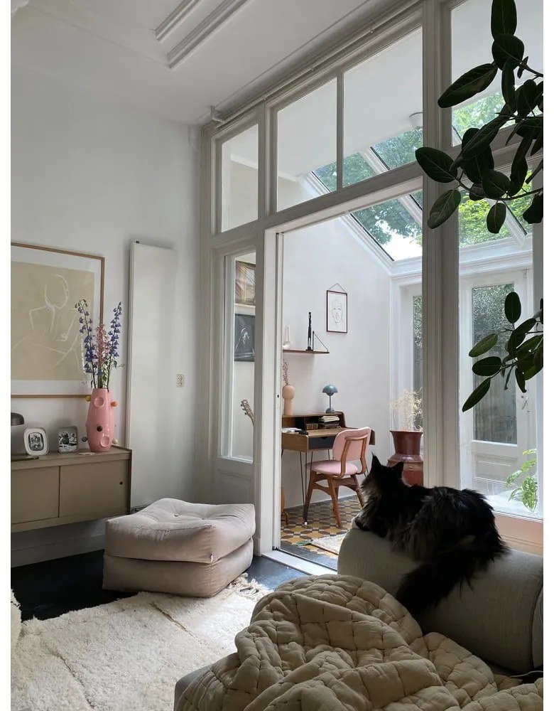 Sztruksowy puf Karup Design More Ivory