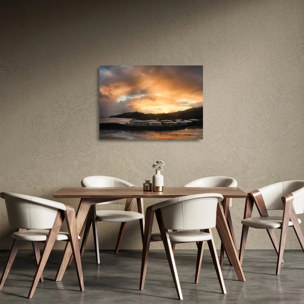 Obraz na szkle - plaża z pochmurnym niebem (70x50 cm)