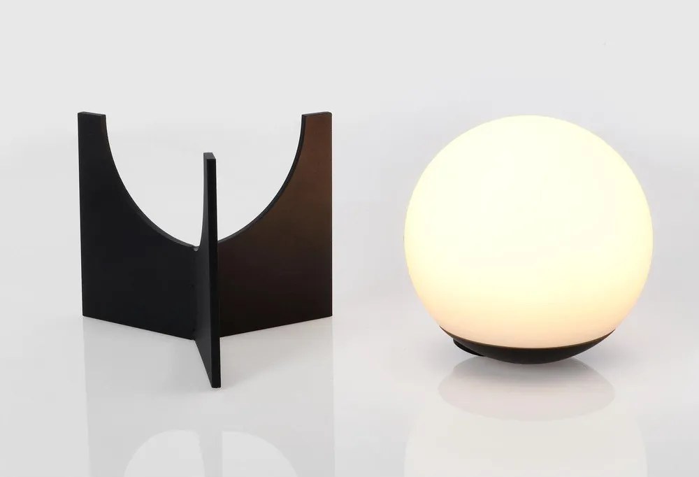 Czarna metalowa lampa stołowa LED ze ściemniaczem z plastikowym kloszem (wysokość 16 cm) Cardamom – Bizzotto