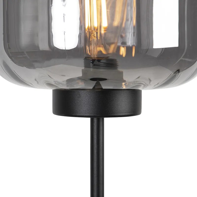 Designerska lampa podłogowa czarna z przydymionym szkłem - QaraDesignerski Oswietlenie wewnetrzne