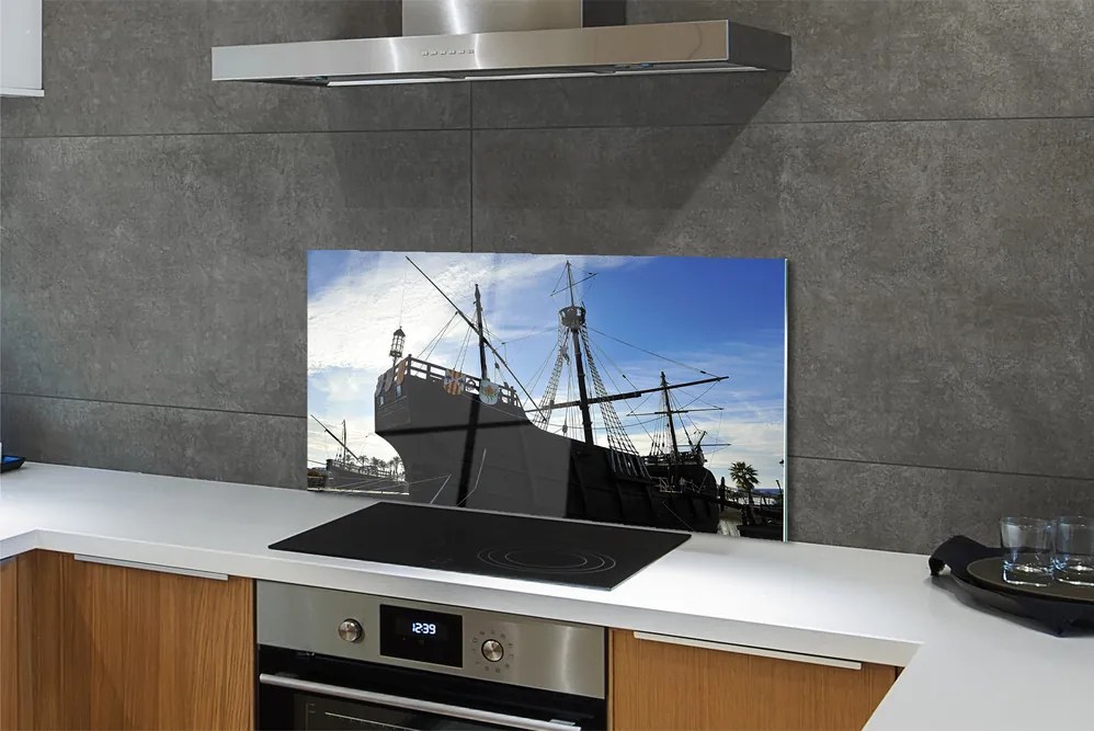 Szklany Panel Sylwetka Statku pod Niebem