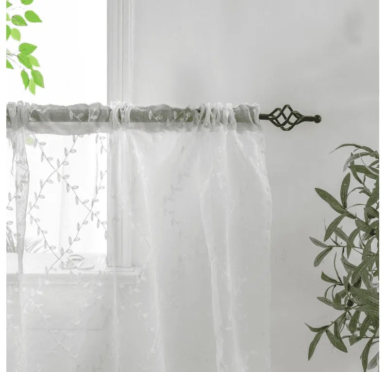 Biała zasłona VINTORA ze wzorem liści 140x250 cm Zawieszanie: Metalowe pierścienie