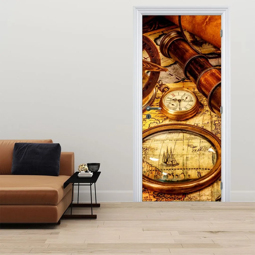 Fototapeta na drzwi - Historyczne narzędzia żeglarzy (95x205cm)