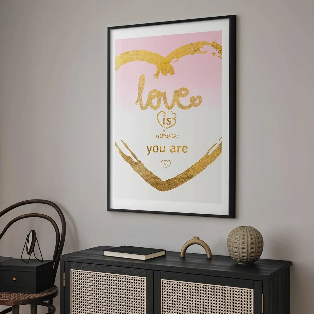 Plakat Love Is 29,7x42 cm z ramą czarną z marginesem ARTGEIST B