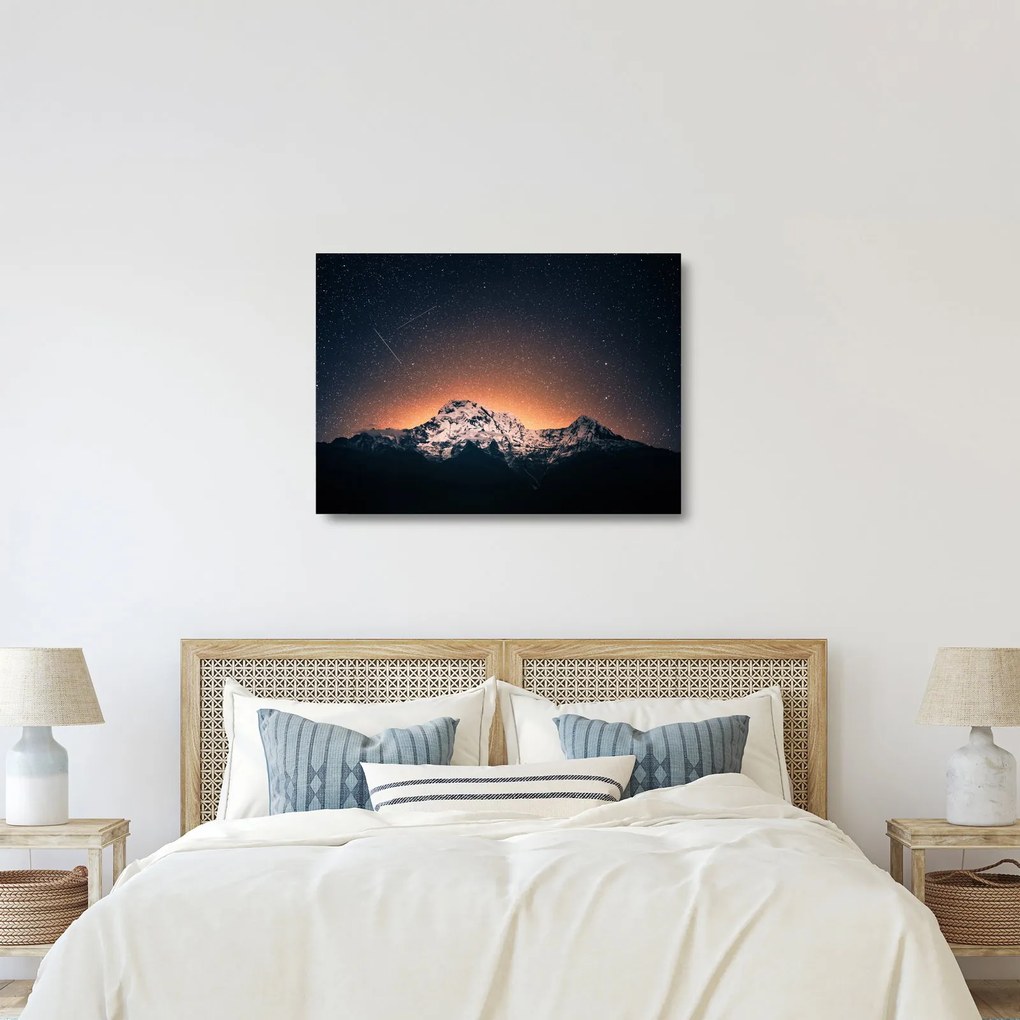 Obraz na szkle gwiaździstego nieba z górami (70x50 cm)