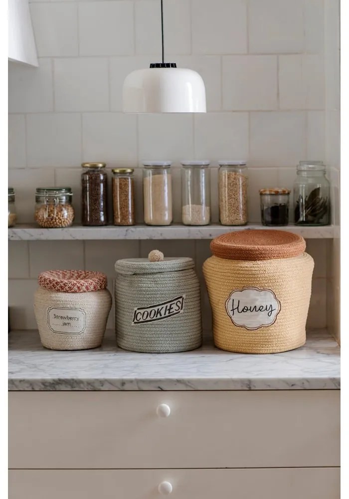 Kremowy tekstylny dziecięcy kosz na zabawki ø 20x23 cm Jam Jar – Lorena Canals