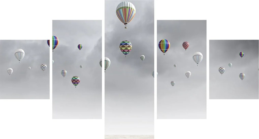 Obraz - Balony nad ceglaną ścianą (125x70 cm)
