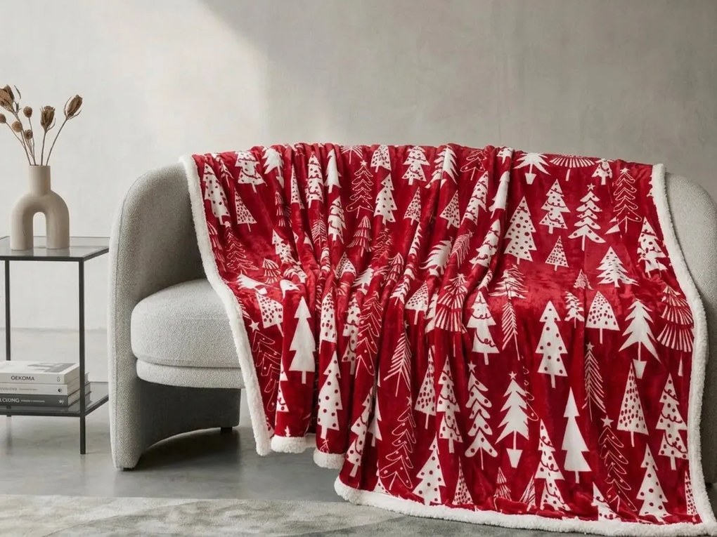 Koc bożonarodzeniowy z mikropluszu CHRISTMAS TREES czerwony Rozmiar: 200 x 220 cm