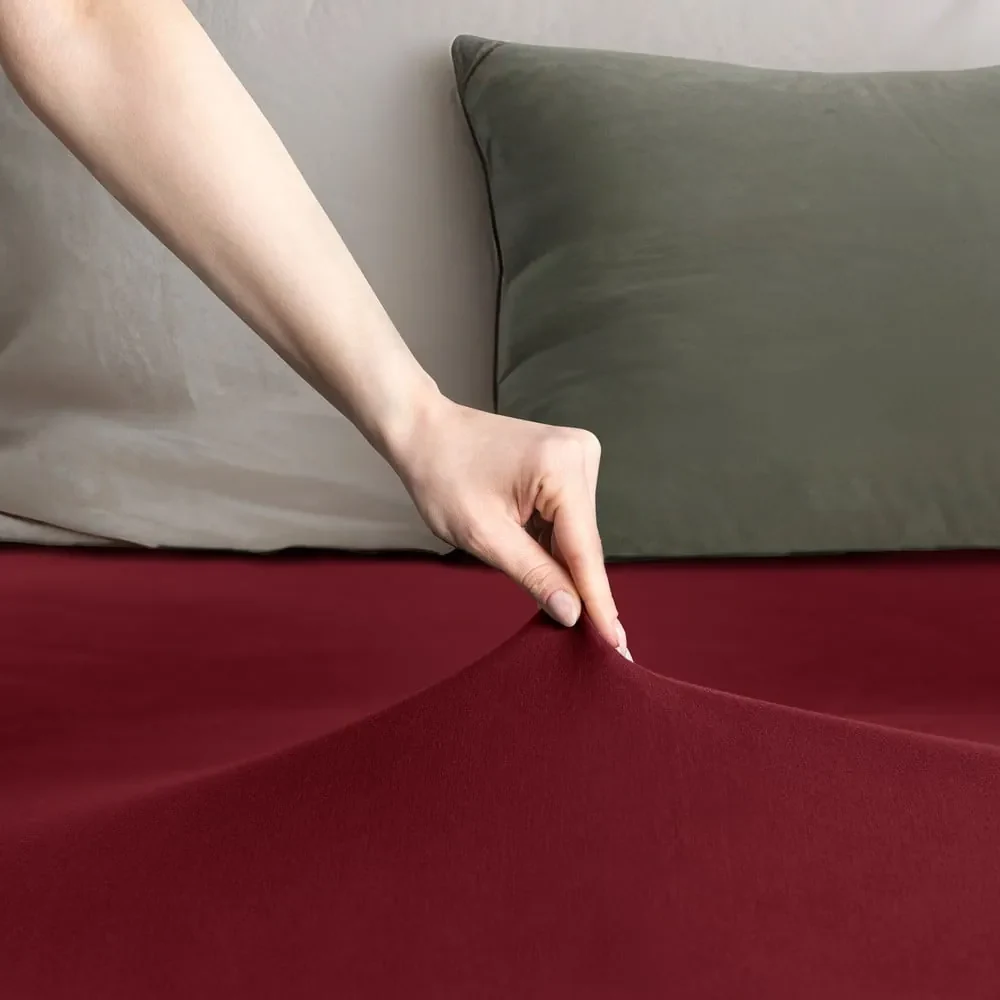 Bordowe dżersejowe prześcieradło z gumką 120x200 cm Amber – Restilo