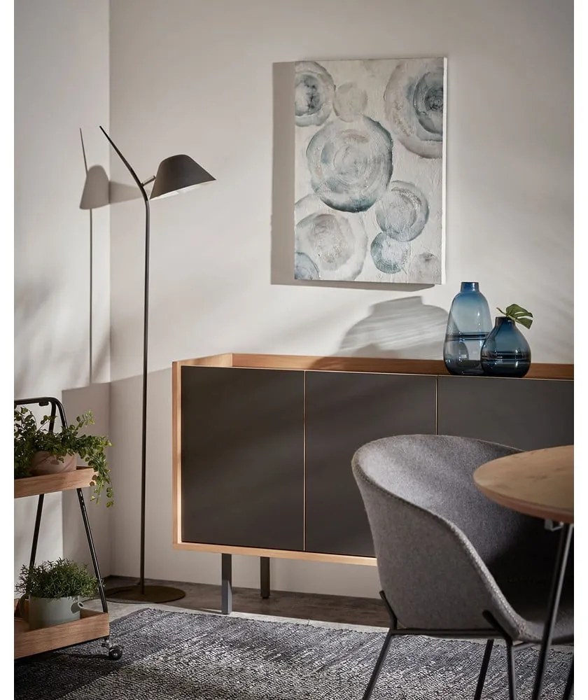 Czarna lampa stojąca z metalowym kloszem (wysokość 152 cm) Aurelia – Kave Home