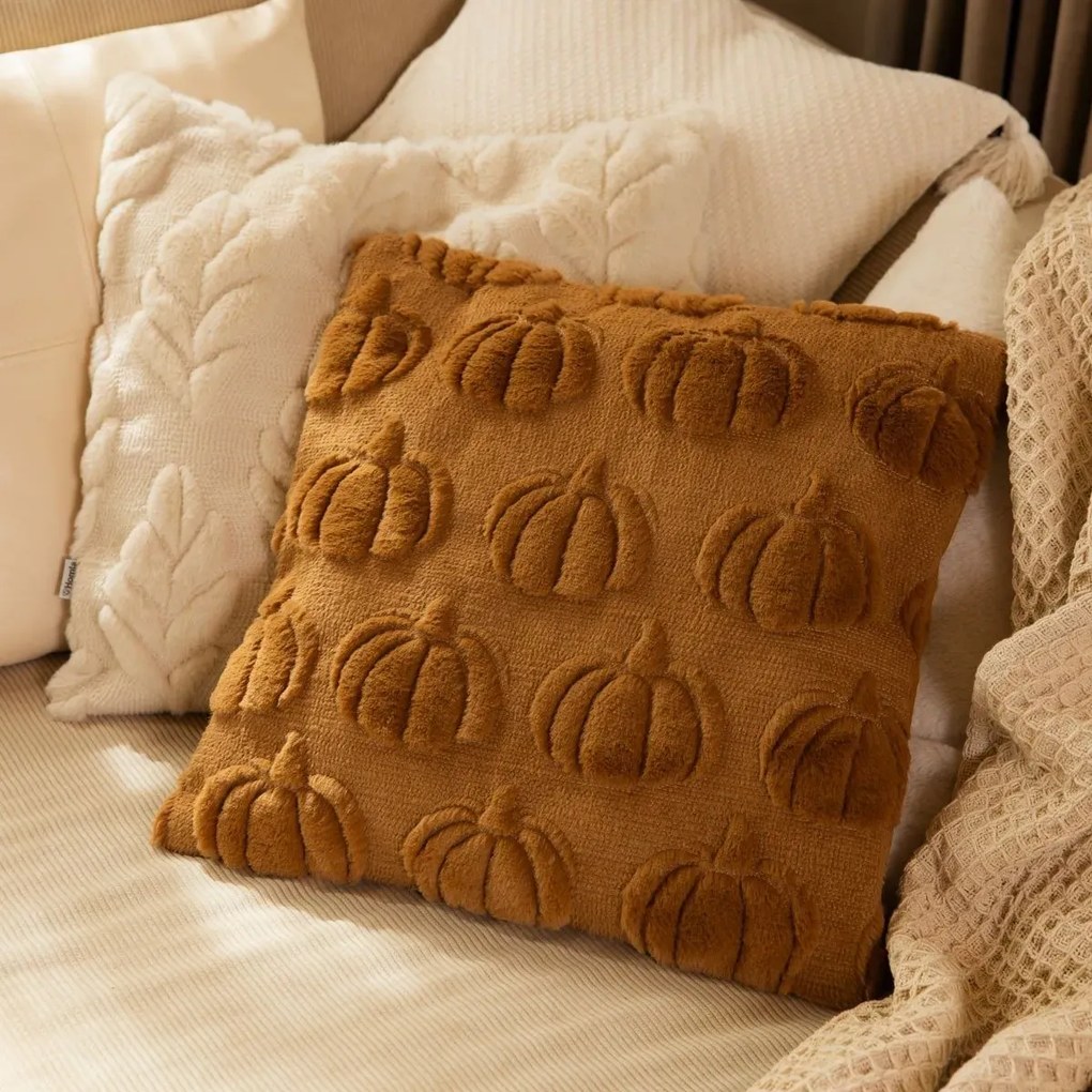 Poszewka dekoracyjna CRISPY ze strukturalnym wzorem w dynie 45x45 cm HOMLA