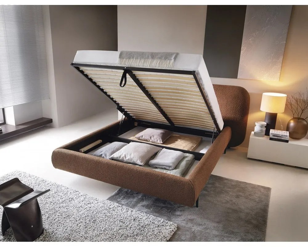 Tapicerowane łóżko dwuosobowe ze schowkiem ze stelażem 160x200 cm w kolorze terakoty Pointt – ELTAP