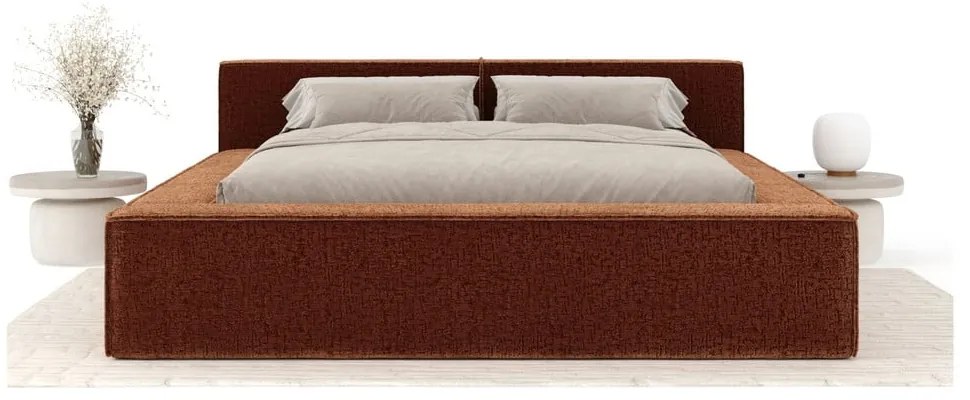 Pomarańczowe tapicerowane łóżko dwuosobowe ze schowkiem i stelażem 200x200 cm Voliera – Maison de Rêve