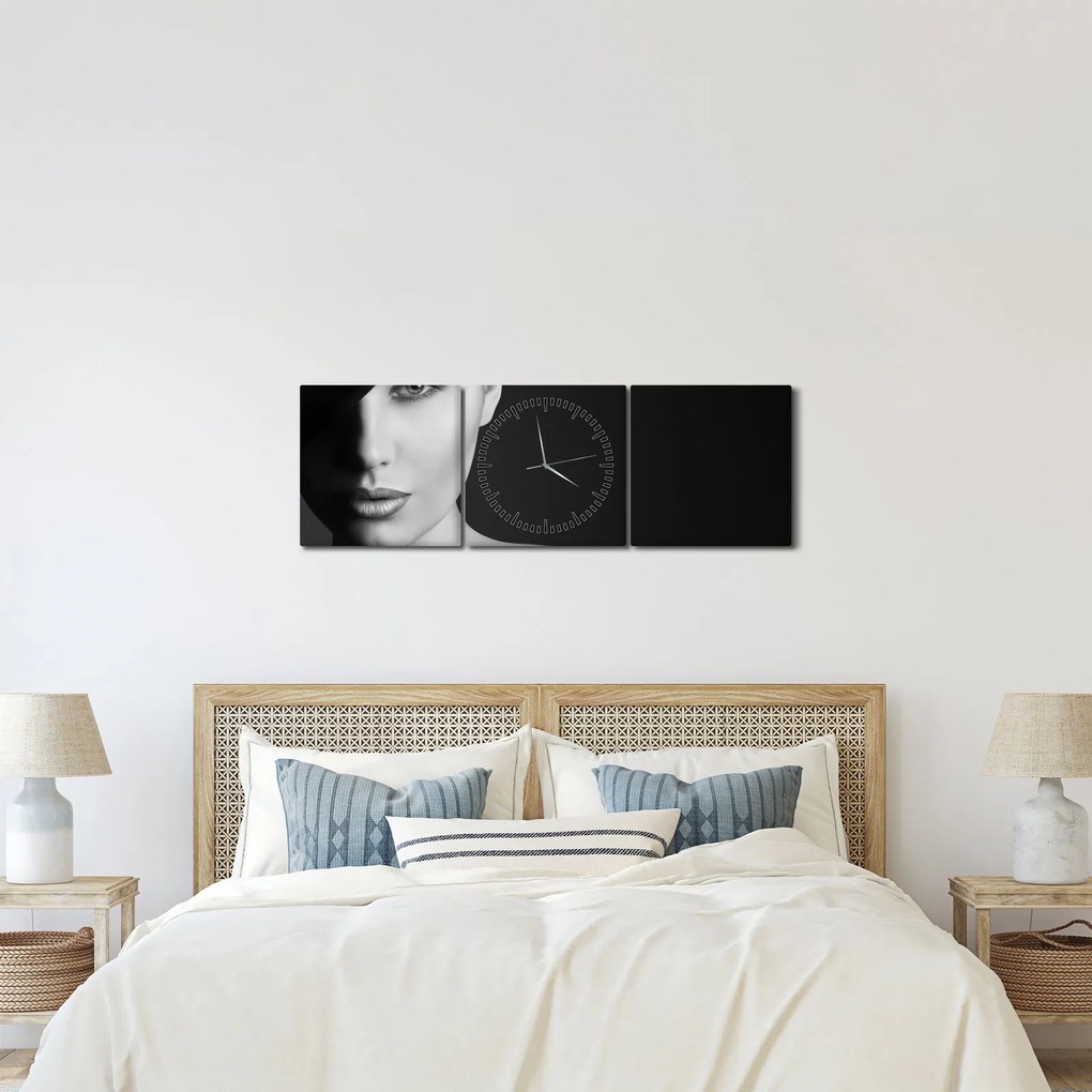 Obraz - Czarno - biały portret kobiety w kapeluszu (z zegarem) (90x30 cm)