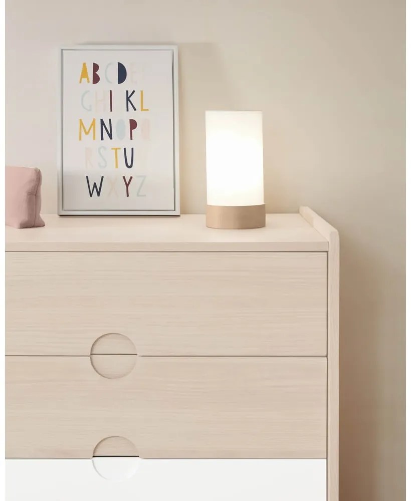 Biało-naturalna lampa stołowa z litego drewna bukowego z tekstylnym kloszem (wysokość 26 cm) Slat – Kave Home