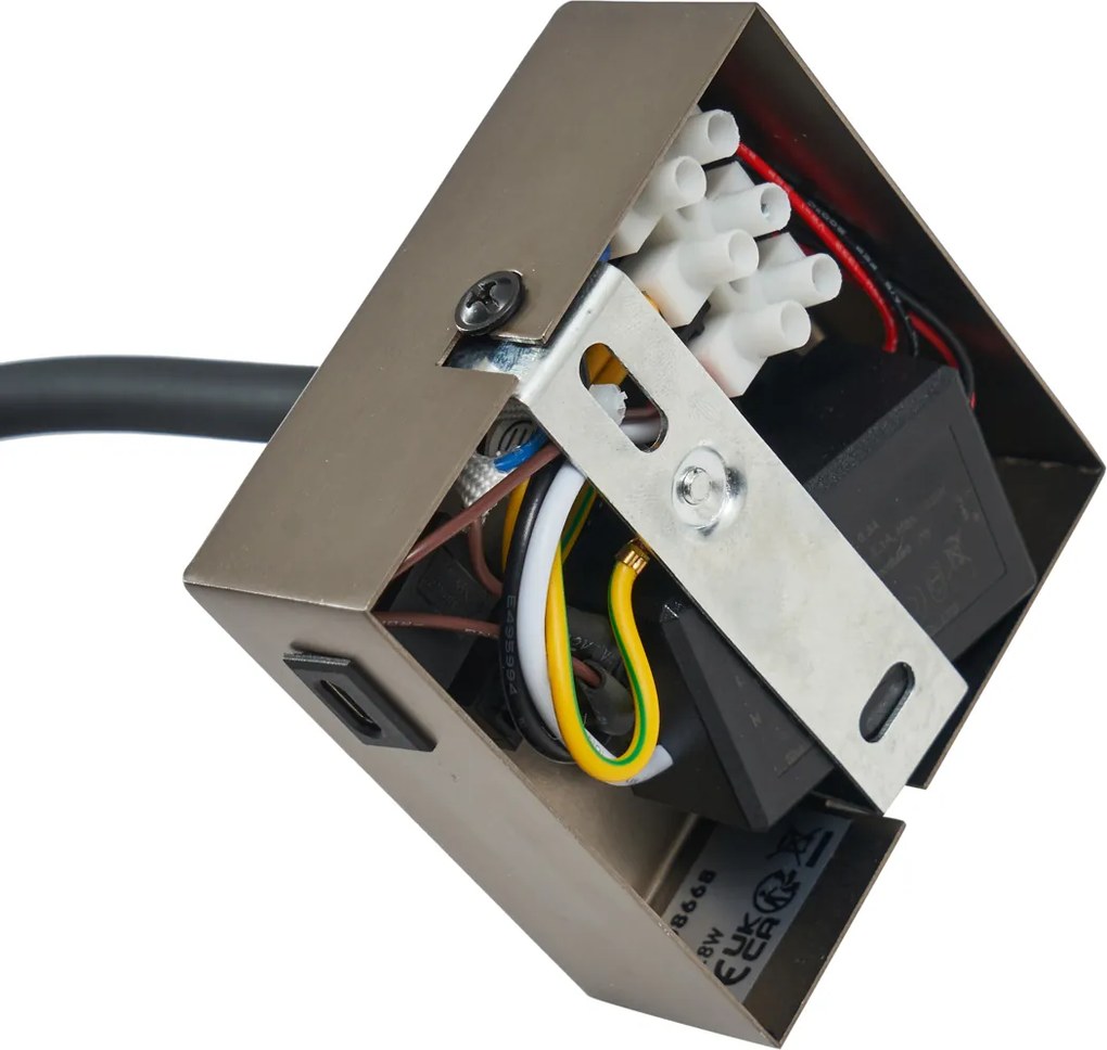 Nowoczesny kinkiet w kolorze metalu z portem USB-C - Gosna