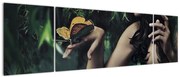 Obraz pełnej wdzięku kobiety z motylem (170x50 cm)