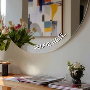 Naklejka na lustro S49 – SELFIE HERE. (round)