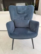Fotel wypoczynkowy granatowy welurowy do salonu, sypialni na czarnych nogach, FW3