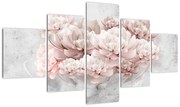 Obraz - Różowe kwiaty na ścianie (125x70 cm)