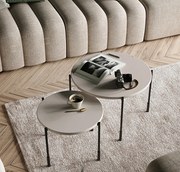 Stolik kawowy Sonatia 60 cm okrągły na metalowych nogach - kaszmir