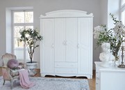 Elegancka szafa czterodrzwiowa Isabella, wymiary 189x60x236 cm. Szafa biała do sypialni w angielskim stylu. Białe meble Victoria.