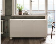 Komoda Sonatia II 150 cm trzydrzwiowa na nogach kulach - kaszmir