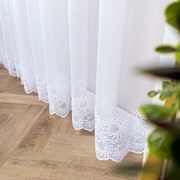 Firana z haftem na dole opalizująca nić biała elegancka - wys. 170 cm