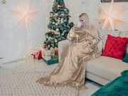 Koc z rękawami WRAPME beżowy