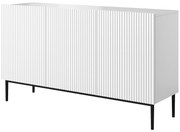 Komoda Nicole 150 cm trzydrzwiowa z ryflowanym frontem - biały mat / czarne nóżki