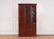 Szafa gabinetowa 3-drzwiowa z górnymi drzwiami częściowo przeszklonymi. Dolne drzwi są pełne. Wymiary 120x40x220 cm. Szafa jest fornirowana, ma widoczne usłojenie, fronty są wykończone płyciną.