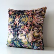 Dekoracyjna, wzorzysta poszewka Wirek z weluru 45x45