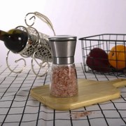 Zestaw ręcznych młynków do soli i pieprzu