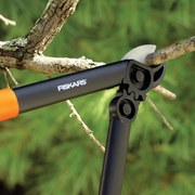 Sekator dźwigniowy kowadełkowy PowerGear™ (S) FISKARS
