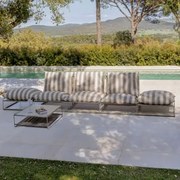 Zestaw Ogrodowy Z Modułową Sofą 3-częściową, Stolikiem Bocznym I 2 Pufami Rozkładanymi Amaro Kremowa Tapioca - Mokka Brąz - Sklum