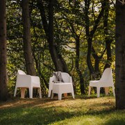 Krzesło ogrodowe z podłokietnikiem Milane White FERNE