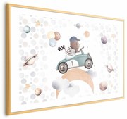 Plakat Miś w wyścigówce 90x60 cm z ramą złotą z marginesem ARTGEIST B