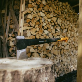 Siekiera rozłupująca 81,5 cm X32 FISKARS
