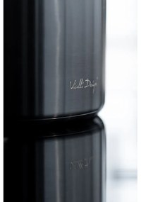 Czarny czajnik z gwizdkiem Vialli Design Diamante, 1,5 l