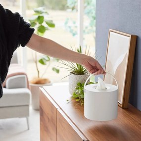 Metalowy pojemnik na chusteczki Tower – YAMAZAKI