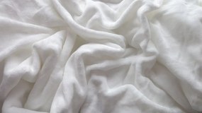 PrzytulneMieszkanie.pl Prześcieradło z mikropluszu SOFT 140x200 cm białe