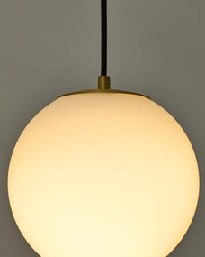 Lampa wisząca w biało-złotym kolorze ze szklanym kloszem ø 10 cm Brisia – Kave Home