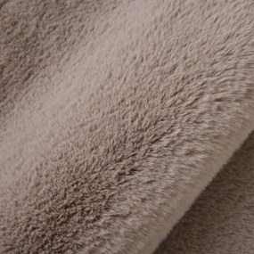 Dywan dziecięcy pluszowy Serduszko beżowe 90 cm x 90 cm