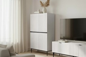 Komoda wysoka Nicole z metalowymi uchwytami i nogami 100 cm - biały mat / czarne nóżki