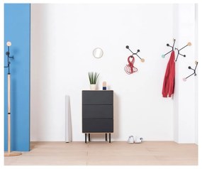 Czarno-naturalna wysoka komoda z litego drewna dębowego 60x100 cm Fina – Gazzda
