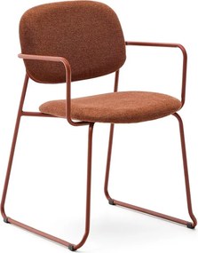 Metalowe krzesło z podłokietnikami w kolorze terakoty Meli – Kave Home
