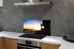 Szkło do Kuchni na Ścianę Człowiek w Górach o Zachodzie