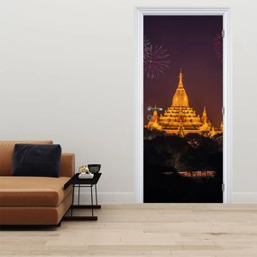 Fototapeta na drzwi - Fajerwerki w Azji (95x205cm)