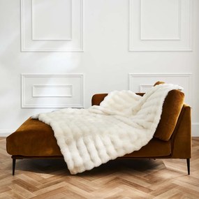 Kremowy koc z mikropluszu 180x220 cm Mounty – douceur d'intérieur