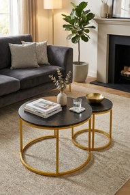 Kompet czarnych okrągłych stolików kawowych na złotej podstawie P0-B29